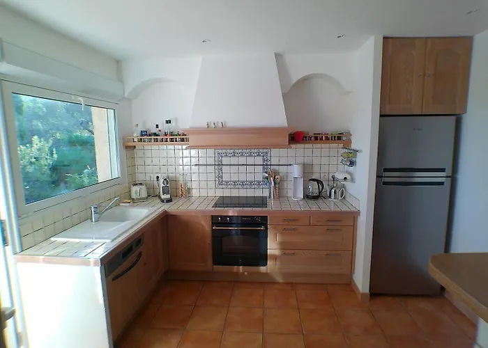 Avec Piscine, A Quelques Minutes *