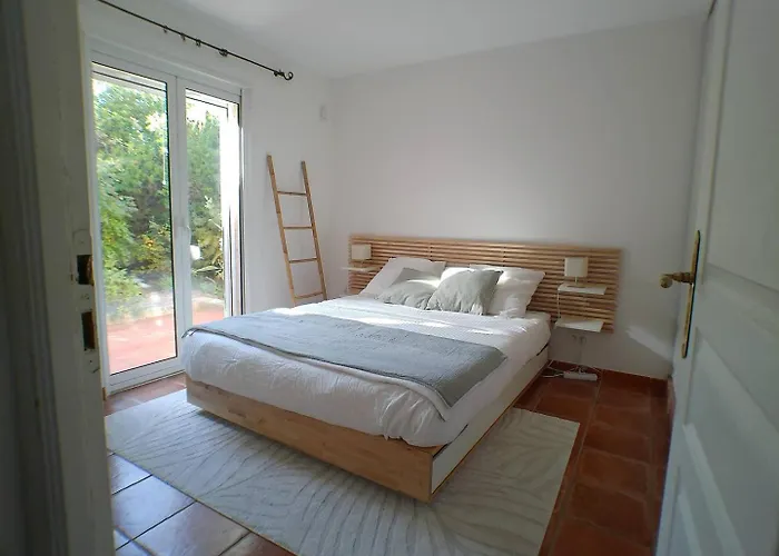 Villa Avec Piscine, A Quelques Minutes Lumio (Corsica)