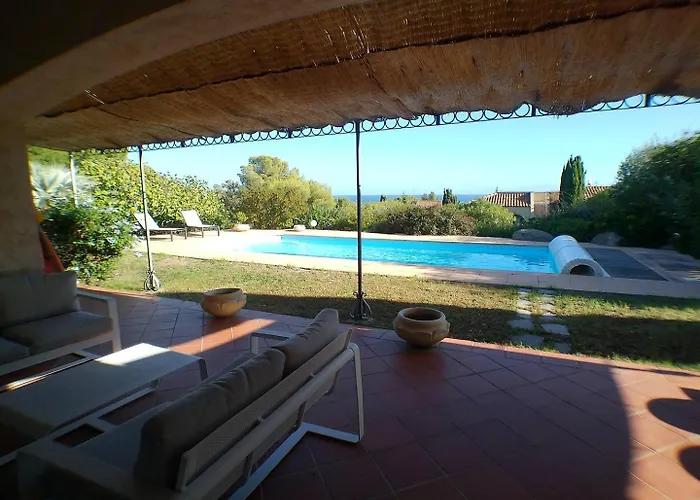 Avec Piscine, A Quelques Minutes Villa *