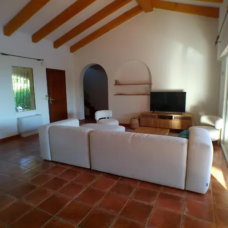 Avec Piscine, à Quelques Minutes *