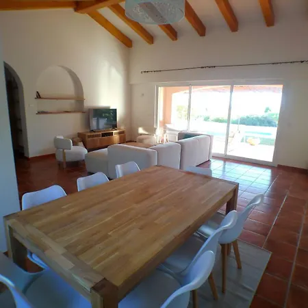 Avec Piscine, à Quelques Minutes Villa Lumio (Corsica)