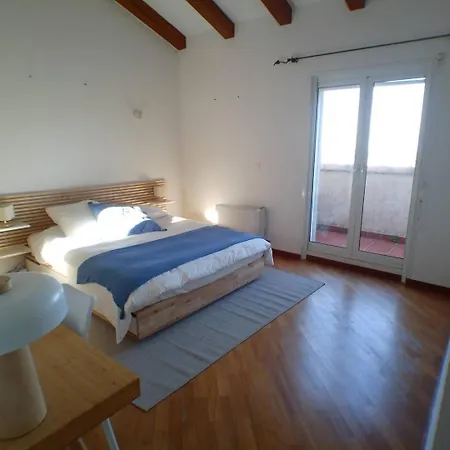 Avec Piscine, A Quelques Minutes Lumio (Corsica)
