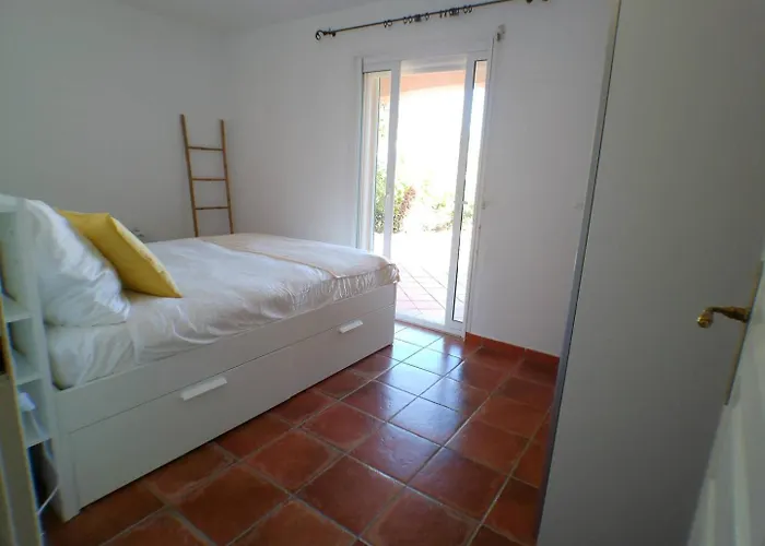 Avec Piscine, à Quelques Minutes