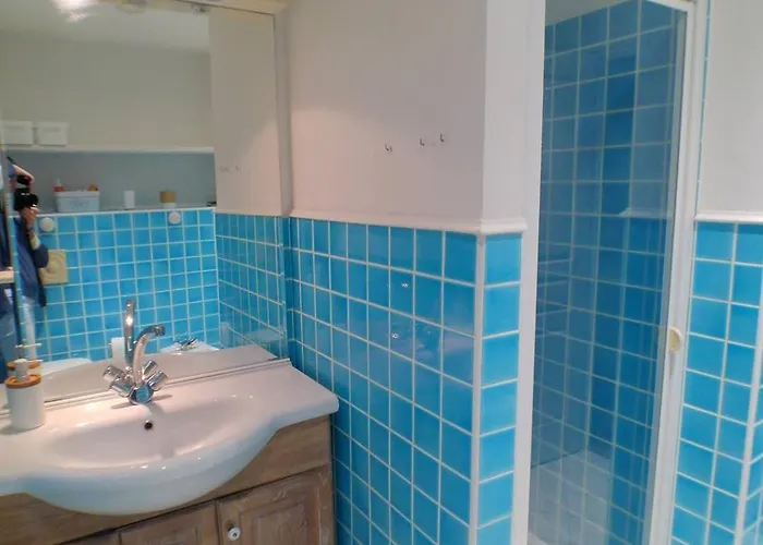 Avec Piscine, à Quelques Minutes Villa