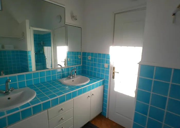 Villa Avec Piscine, à Quelques Minutes Lumio (Corsica)